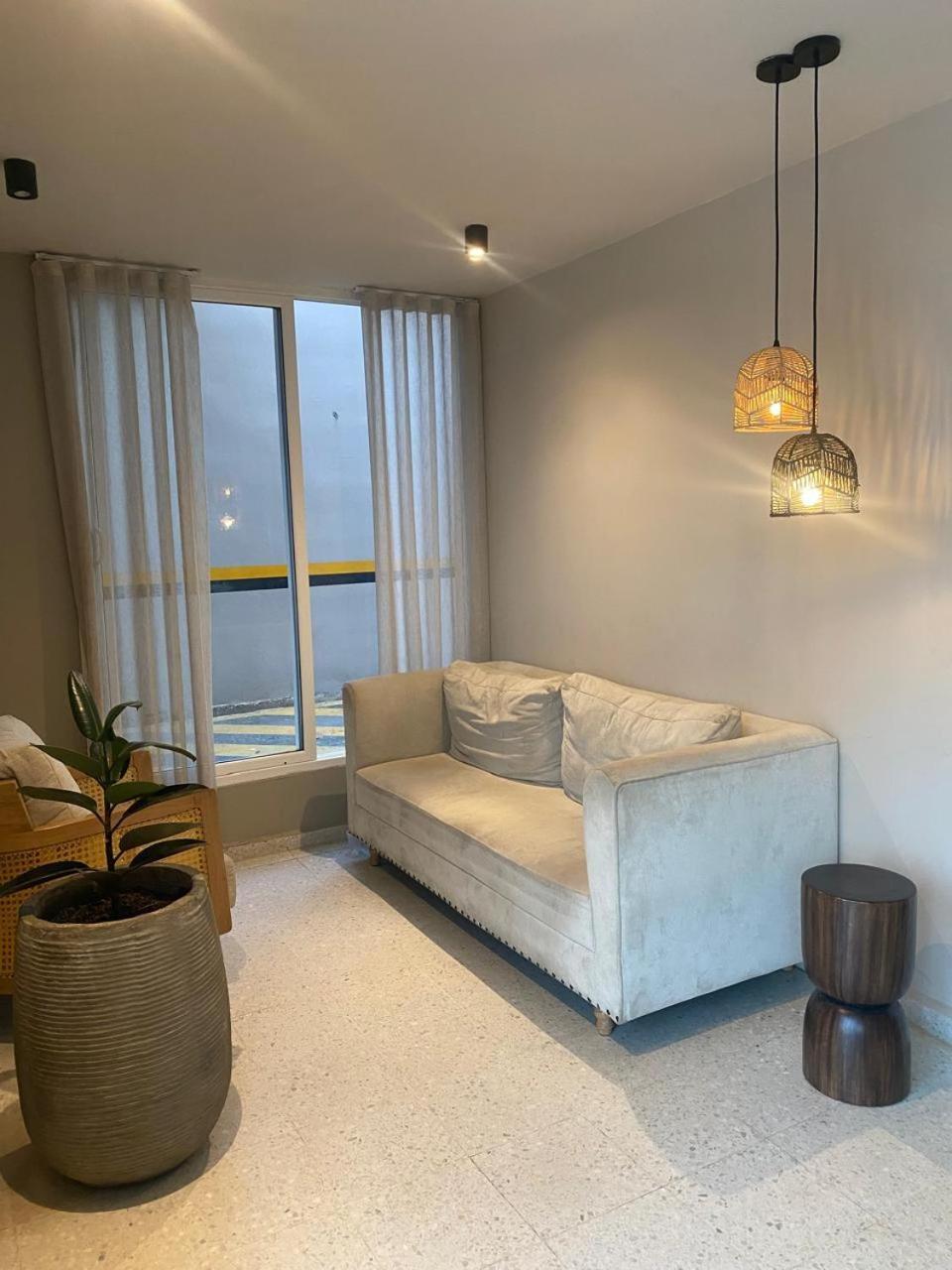 Enjoy The Sun And In Our Apartamento